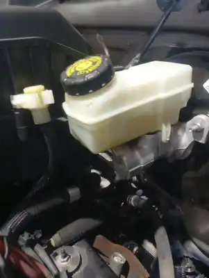 Автозапчастина б/у гальмівний насос для dacia logan ii 1.2 посилання на oem iam 472103298r  