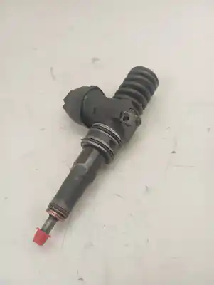 Second-hand car spare part injector for volkswagen golf v berlina (1k1) 1.9 tdi oem iam references 038130073ag