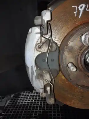 Peça sobressalente para automóvel em segunda mão pinça de travão dianteira esquerda por ford focus lim. (cb8) 1.6 tdci cat referências oem iam 1682876