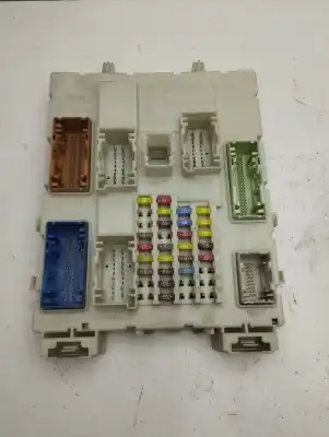 Peça sobressalente para automóvel em segunda mão caixa de fusíveis e relés por ford focus lim. (cb8) 1.6 tdci cat referências oem iam f1ft14a073be