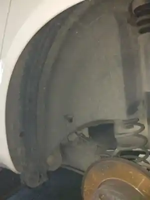 Peça sobressalente para automóvel em segunda mão cave de roda por skoda fabia combi (5j5) 1.6 tdi 75 cv / 55 kw referências oem iam 5j6809411