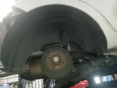 Peça sobressalente para automóvel em segunda mão cave de roda por citroen c3 1.0 vti referências oem iam 853495  