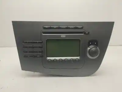 Peça sobressalente para automóvel em segunda mão sistema de áudio / rádio cd por seat leon (1p1) 1.9 tdi referências oem iam 1p1035186b