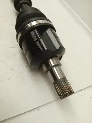 Second-hand car spare part front right transmission for kia magentis 2.0 crdi oem iam references 495002g700  