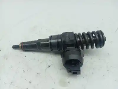 Автозапчастина б/у ИНЖЕКТОР для VOLKSWAGEN POLO (9N3)  Посилання на OEM IAM 038130073BN  
