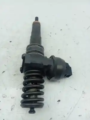 Автозапчастина б/у ИНЖЕКТОР для VOLKSWAGEN POLO (9N3)  Посилання на OEM IAM 038130073BN  