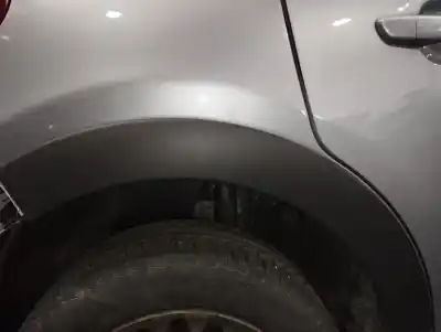 Peça sobressalente para automóvel em segunda mão aba do guarda-lamas traseiro direito por citroen c3 elle referências oem iam 9812088780