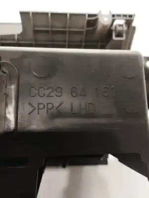 Автозапчасти б/у бардачок за mazda 5 berl. (cr) 2.0 crtd active+ (105kw) ссылки oem iam cc2964161  
