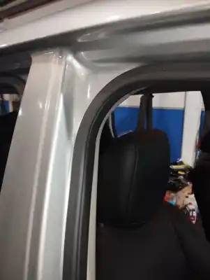 Second-hand car spare part rubber door seal for nissan leaf i (ze0) eléctrico acenta oem iam references 769213na1a