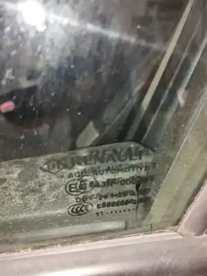 Автозапчасти б/у левое переднее окно за renault scenic ii dynamique 131 cv / 96 kw ссылки oem iam 803010008r  