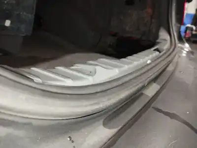 Peça sobressalente para automóvel em segunda mão junta vedante da porta por bmw serie 3 berlina (e90) 318d referências oem iam 51767182079