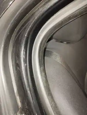 Peça sobressalente para automóvel em segunda mão junta vedante da porta por bmw serie 3 berlina (e90) 318d referências oem iam 51727247260