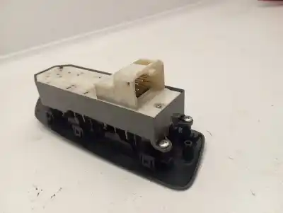 Second-hand car spare part left front power window switch for toyota auris luna oem iam references 8482002210  
