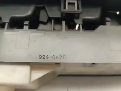 Second-hand car spare part left front power window switch for toyota auris luna oem iam references 8482002210  