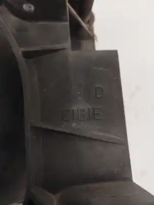 Second-hand car spare part right headlight for renault express 1400 oem iam references 7701039727  