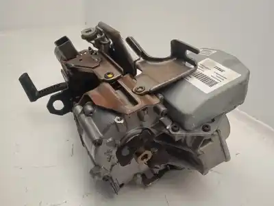 Second-hand car spare part steering column for renault clio iii expression oem iam references 8200751237  