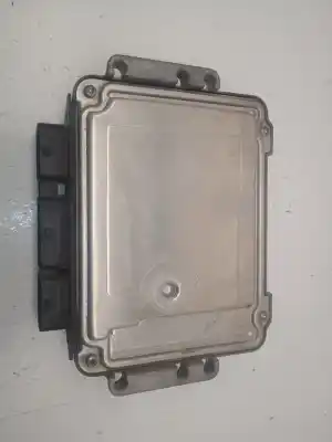 Second-hand car spare part ecu engine control for renault trafic combi (ab 4.01) 6 - plazas (l2h1) acristalado parcial 2.9t combi largo oem iam references 8200402578  