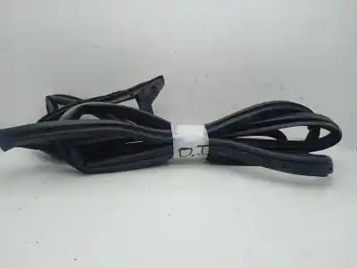 Second-hand car spare part rubber door seal for ssangyong rodius xdi oem iam references 7213021000  