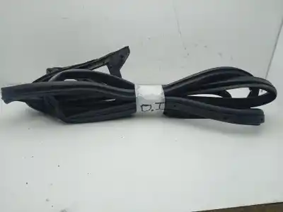 Second-hand car spare part rubber door seal for ssangyong rodius xdi oem iam references 7213021000  