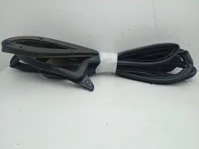Second-hand car spare part rubber door seal for ssangyong rodius xdi oem iam references 7213021000  
