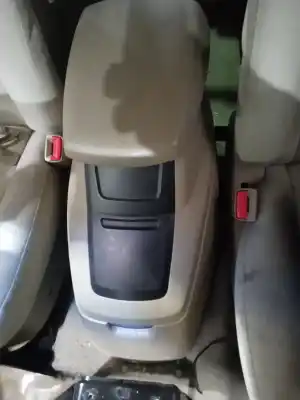 Автозапчасти б/у центральный подлокотник за ssangyong rodius xdi ссылки oem iam 7660021004eaj