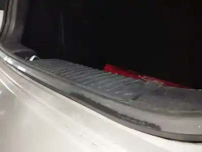 Peça sobressalente para automóvel em segunda mão junta vedante da porta por kia rio drive referências oem iam 873211w200  