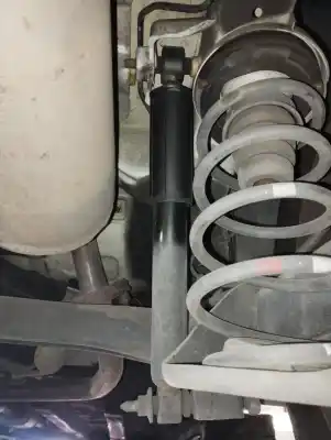 Peça sobressalente para automóvel em segunda mão amortecedor traseiro direito por kia rio drive referências oem iam 553001w000  
