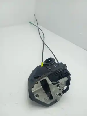 Peça sobressalente para automóvel em segunda mão fechadura da porta traseira esquerda por toyota auris hybrid active referências oem iam 6906002170