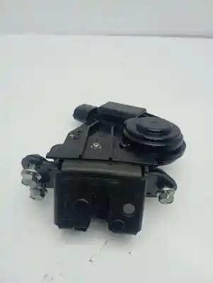 Peça sobressalente para automóvel em segunda mão fechadura do mala por toyota auris hybrid active referências oem iam 6935002080