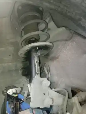 Peça sobressalente para automóvel em segunda mão amortecedor dianteiro esquerdo por toyota auris hybrid active referências oem iam 4852002841