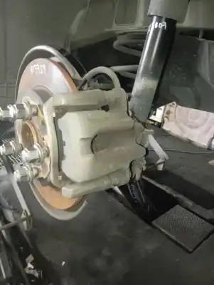 Peça sobressalente para automóvel em segunda mão pinça de travão traseira esquerda por toyota auris hybrid active referências oem iam 4785012151