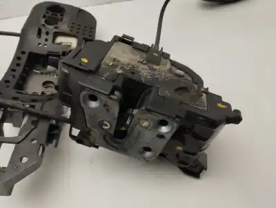 Pezzo di ricambio per auto di seconda mano serratura porta posteriore sinistra per renault megane iii berlina 5 p dynamique riferimenti oem iam 825030002r