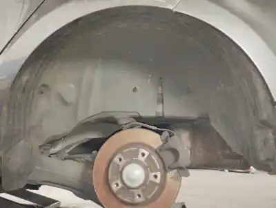 Pezzo di ricambio per auto di seconda mano passaruota posteriore sinistra per renault megane iii berlina 5 p dynamique riferimenti oem iam 767493061r