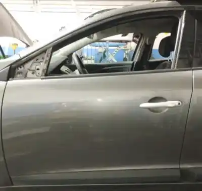 Peça sobressalente para automóvel em segunda mão porta da frente esquerda por renault megane iii berlina 5 p dynamique referências oem iam 801016886r