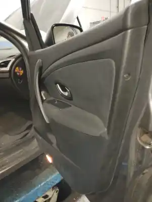 Pezzo di ricambio per auto di seconda mano rivestimento porta anteriore destro per renault megane iii berlina 5 p dynamique riferimenti oem iam 809000421r