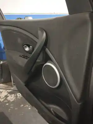 Pezzo di ricambio per auto di seconda mano rivestimento porta anteriore sinistro per renault megane iii berlina 5 p dynamique riferimenti oem iam 809010439r