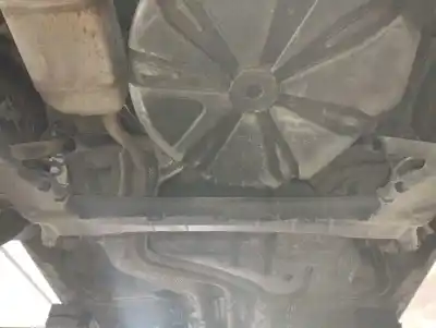 Pezzo di ricambio per auto di seconda mano asse posteriore per renault megane iii berlina 5 p dynamique riferimenti oem iam 555010004r
