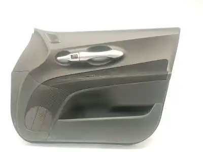 Peça sobressalente para automóvel em segunda mão forra / revestimento da porta dianteira direita por toyota auris hybrid active referências oem iam 6761002f00b0