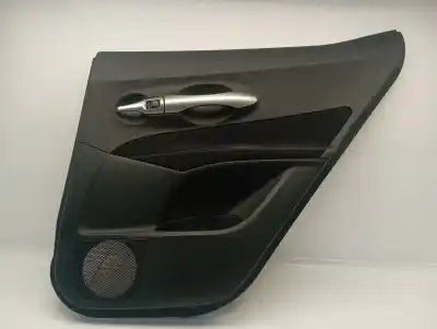 Peça sobressalente para automóvel em segunda mão forra / revestimento da porta traseira direita por toyota auris hybrid active referências oem iam 6763002f00b0
