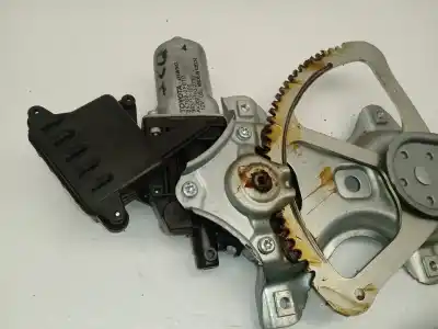 Peça sobressalente para automóvel em segunda mão elevador de vidros dianteira esquerda por toyota yaris active referências oem iam 857020f010  