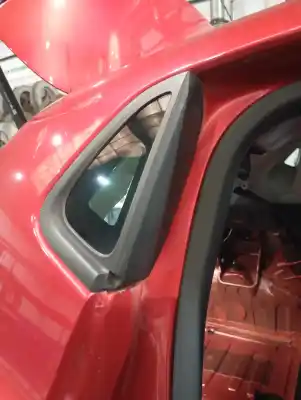 Second-hand car spare part right rear triangle quarter glass for renault clio iv dynamique oem iam references 833067947r  