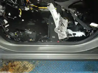 Gebrauchtes Autoersatzteil  zum KIA RIO (YB)  OEM-IAM-Referenzen 82110H8000  