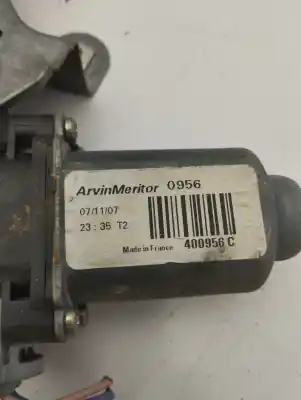 Peça sobressalente para automóvel em segunda mão elevador de vidros dianteiro direito por renault twingo gt referências oem iam 8200384741  