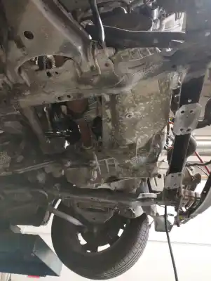 Peça sobressalente para automóvel em segunda mão charrió / suporte de eixo dianteiro por renault twingo gt referências oem iam 8200663567  