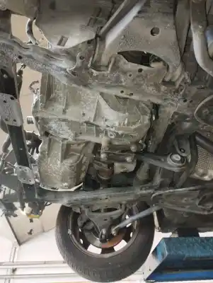 Peça sobressalente para automóvel em segunda mão charrió / suporte de eixo dianteiro por renault twingo gt referências oem iam 8200663567  