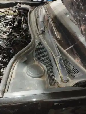 Peça sobressalente para automóvel em segunda mão grelha torpedo curcuvan por renault laguna iii initiale referências oem iam 663600007r  