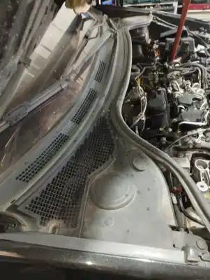 Peça sobressalente para automóvel em segunda mão grelha torpedo curcuvan por renault laguna iii initiale referências oem iam 663600007r  