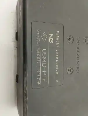 Peça sobressalente para automóvel em segunda mão caixa de fusíveis e relés por renault laguna iii initiale referências oem iam 284b66052r  