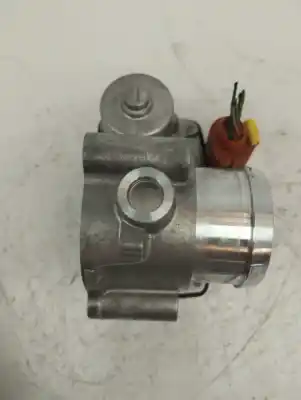 Peça sobressalente para automóvel em segunda mão borboleta de admissão por ford focus lim. (cb8) trend referências oem iam cm5g9f991fa  