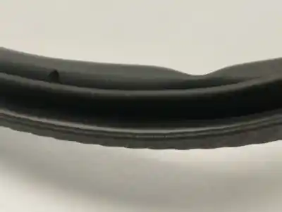 Peça sobressalente para automóvel em segunda mão junta vedante da porta por volvo xc60 core awd referências oem iam 32342439  